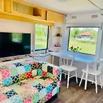 Κάμπινγκ Caravans 10 Min To & 35 Min To Black Sea *